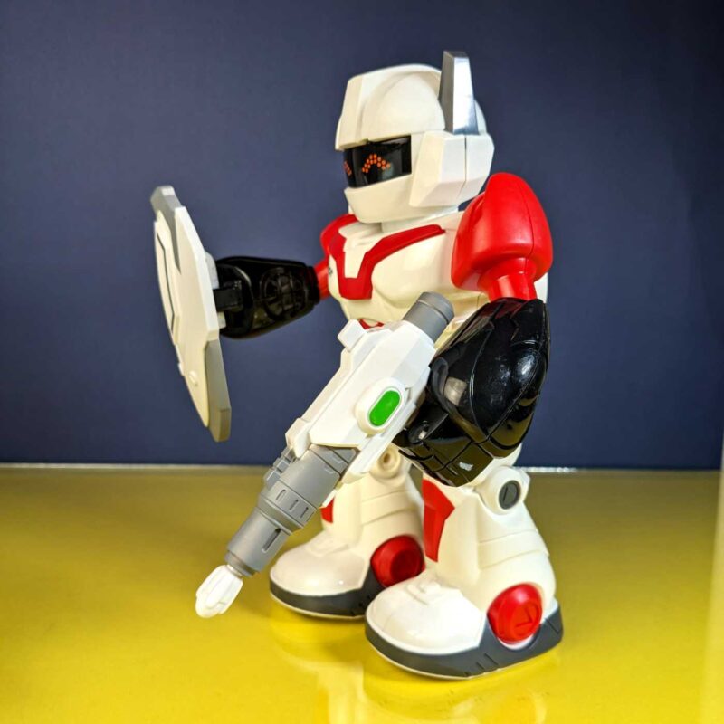 Battery Operated Robot with 360 Rotation - Image 2