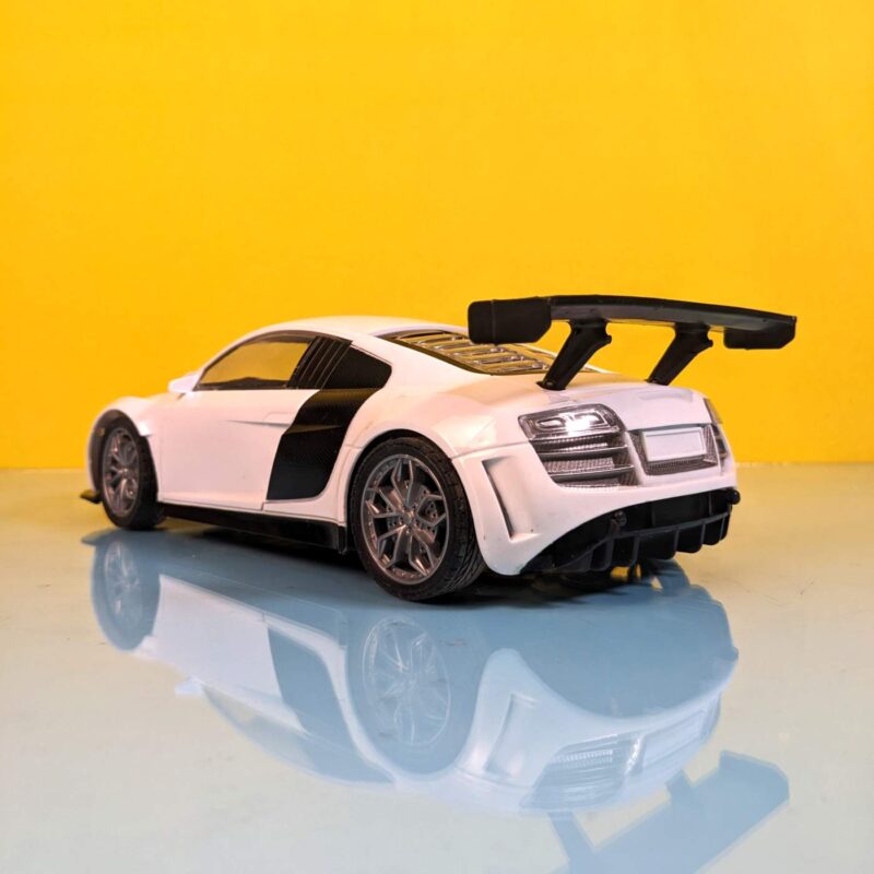 Magnificent RC Car with Electric Traffic Light - Image 3